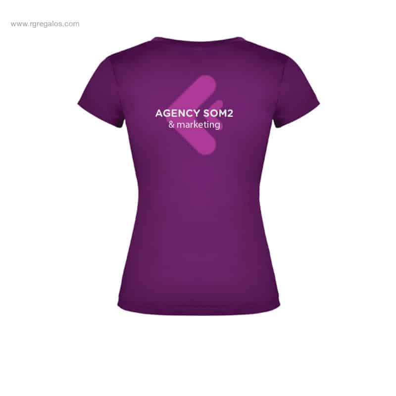 Camiseta mujer cuello pico morado con logo para merchandising corporativo