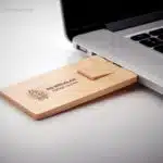 Memoria USB plana bambú logo láser