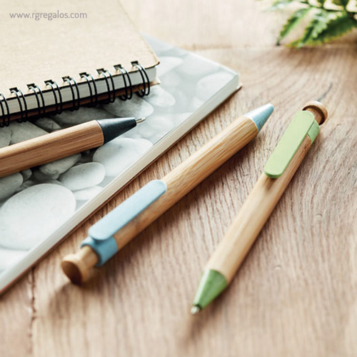 Bolígrafo cuerpo de bamboo imagen rg regalos publicitarios
